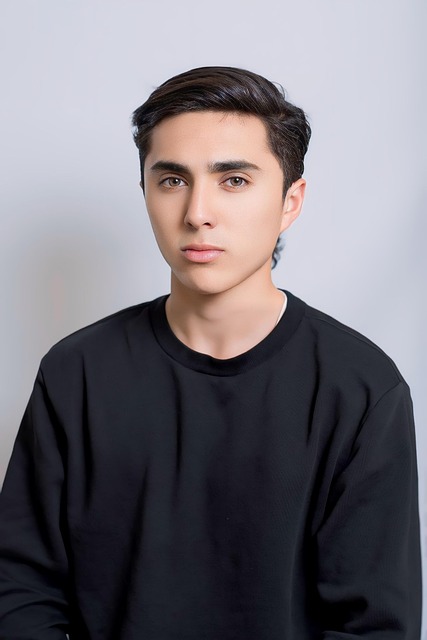 marco de fotos hecho a mano con decoupage